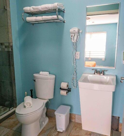 豪华房间, Beds N' Drinks