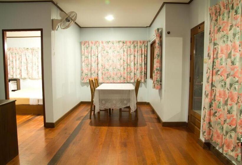 2 Bedroom Superior Bungalow Garden View, Bayview Beach Resort