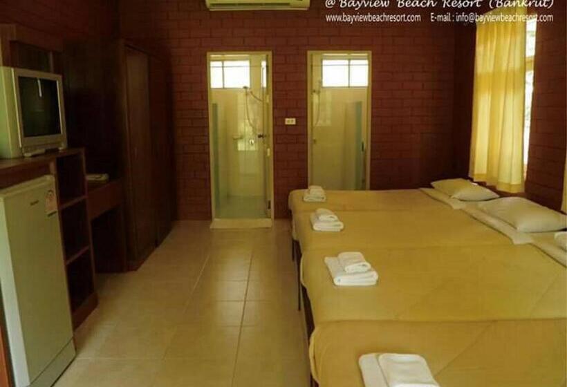 Семейный Номер Вид на Сад, Bayview Beach Resort