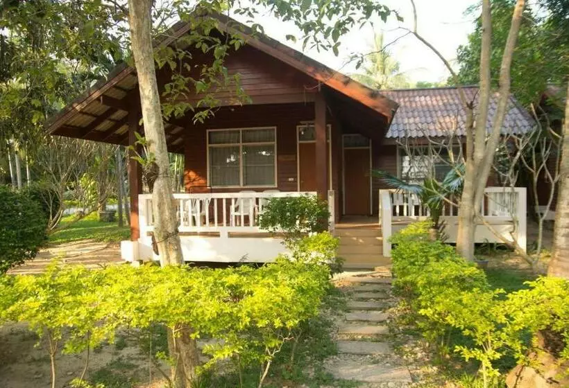 スタンダードバンガロー, Bayview Beach Resort