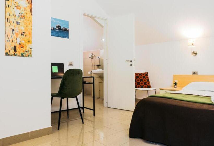 Номер Стандарт, Agriturismo Costantino