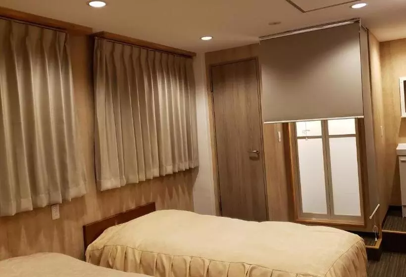 スタンダードトリプルルーム, Fukiya