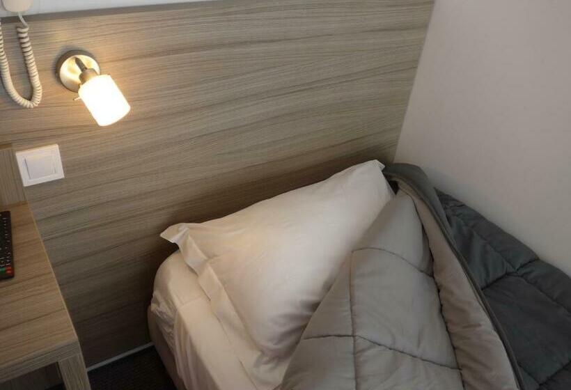 标准单人间, Le Relais Dax