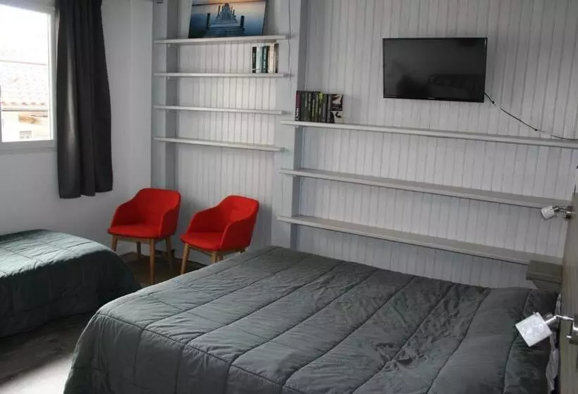 Standard Neljän Hengen Huone, Le Relais Dax