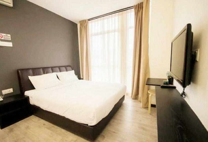 اتاق لوکس, Sandy