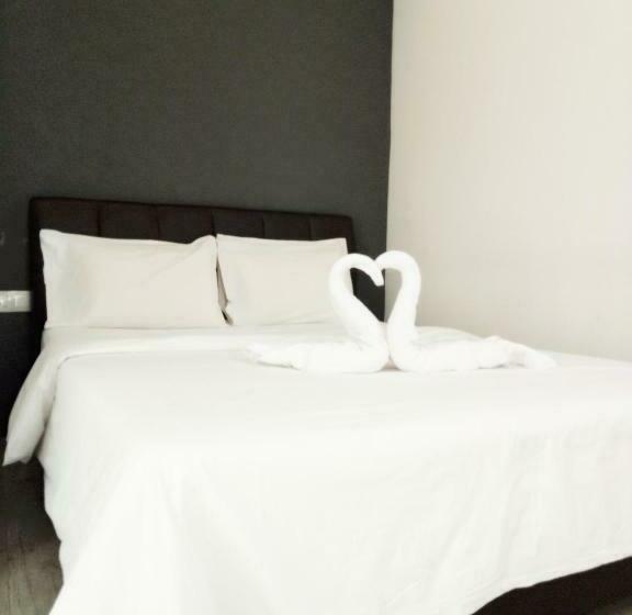 اتاق لوکس, Sandy