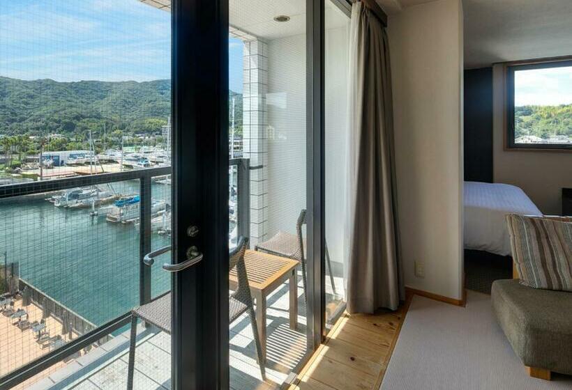 غرفة قياسية, Shimahana