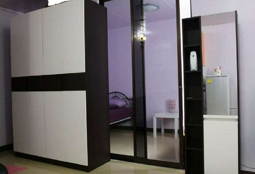 Camera Familiare, Impact Don Mueang Bangkok Guest House