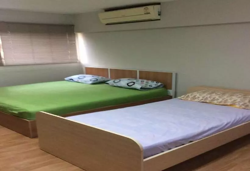 اتاق استاندارد سه نفره, Impact Don Mueang Bangkok Guest House