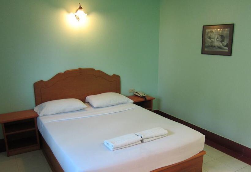 غرفة قياسية, Oasis Resort