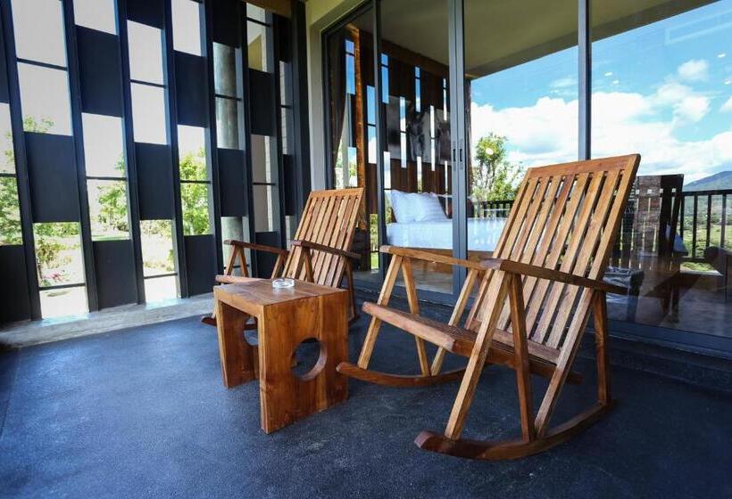 带大床的豪华间, Puripai Villa