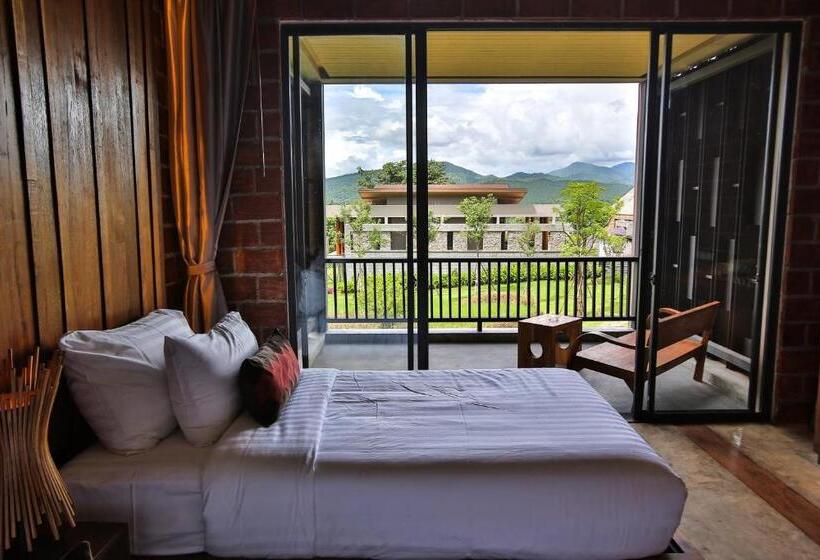 带大床的豪华间, Puripai Villa