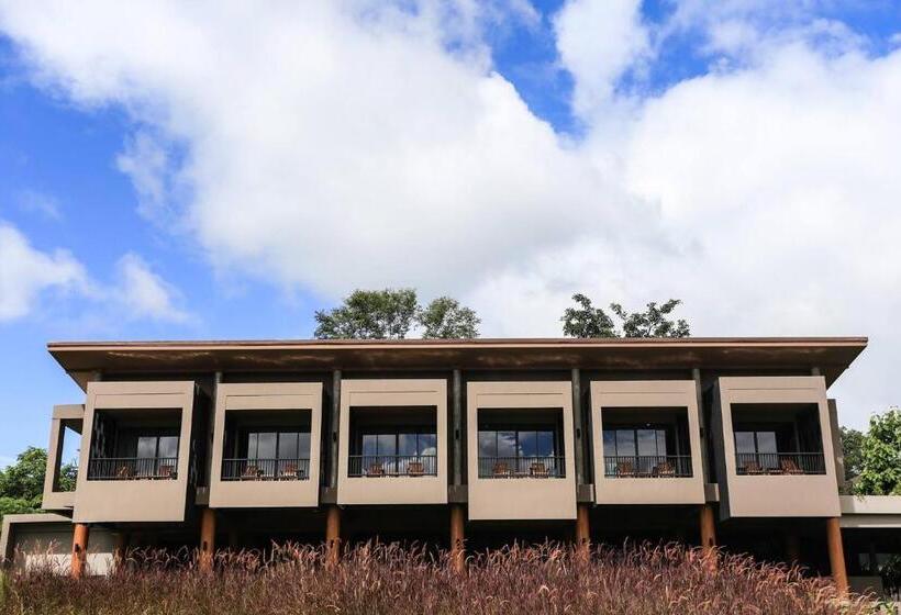 带山景的复式房间, Puripai Villa