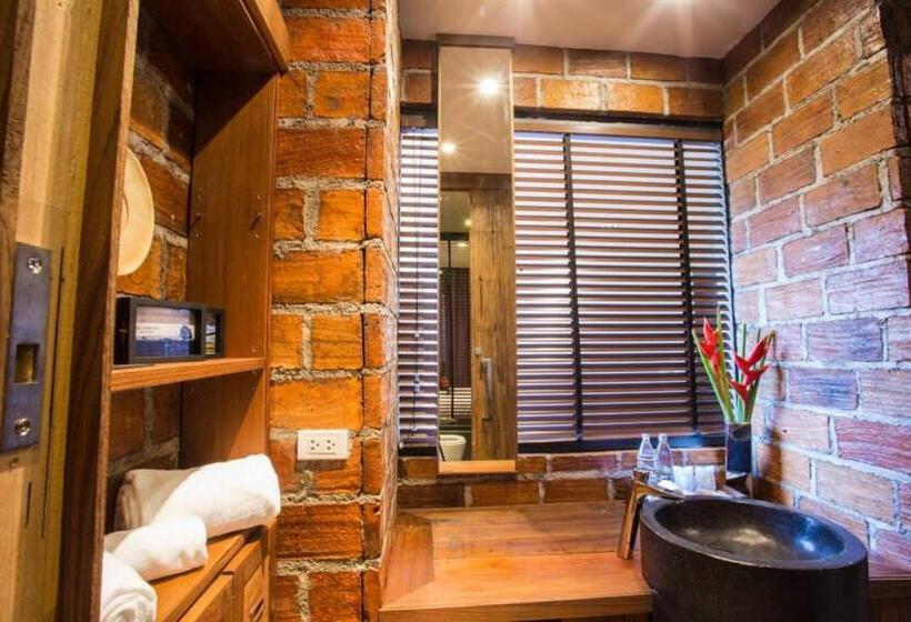 带山景的复式房间, Puripai Villa