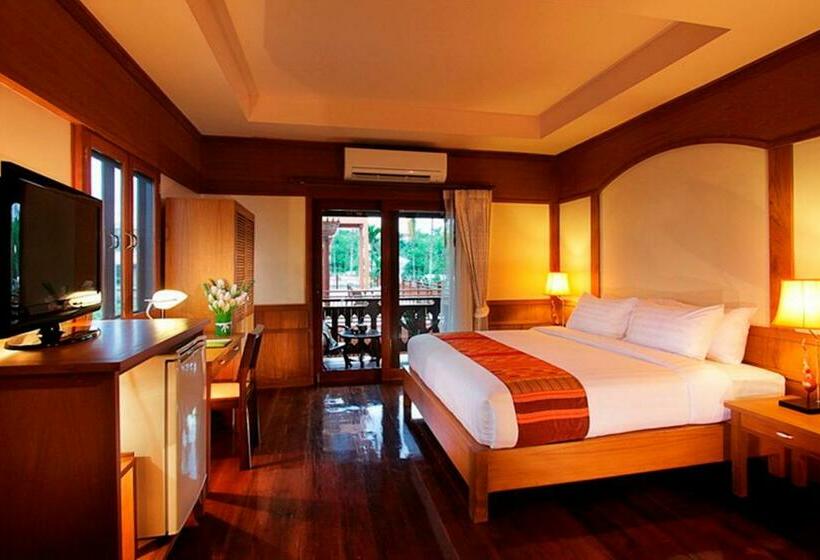 Номер Superior Вид на Бассейн, Baan U Sabai Boutique House Sha Plus