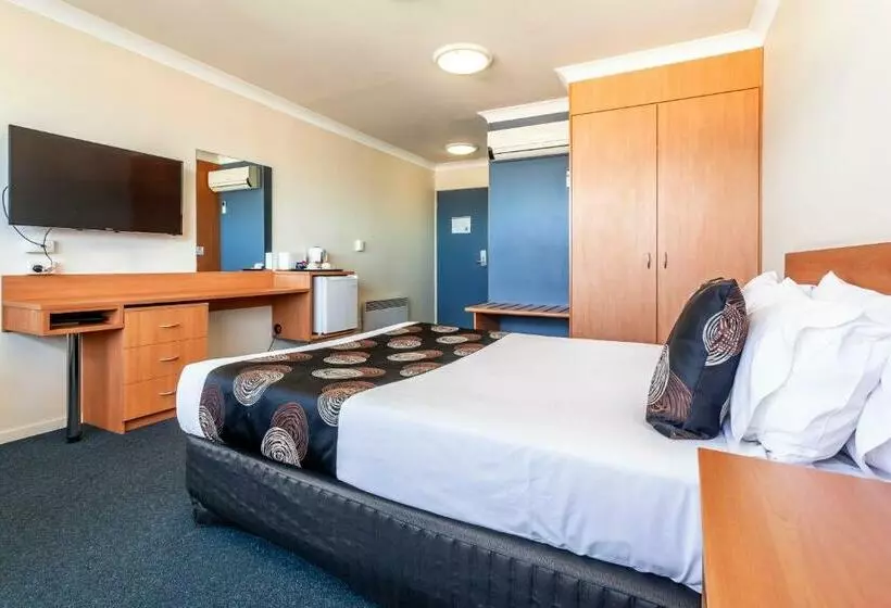 Suite, Black Buffalo