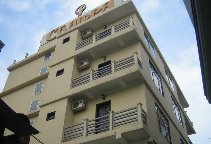 اتاق سوپریور سه تخته, Champa Hue