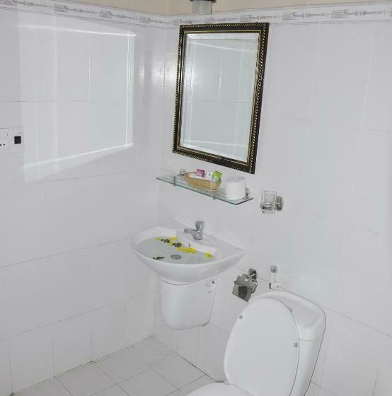 اتاق سوپریور سه تخته, Champa Hue