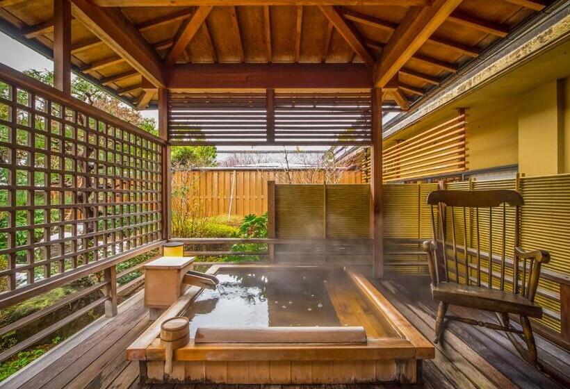 デラックスルーム, Grandia Housen