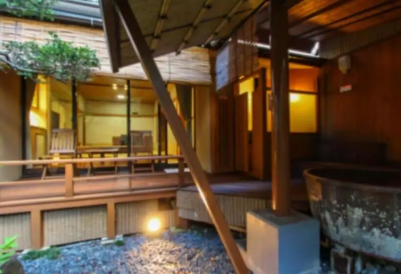 スタンダード４人部屋, Grandia Housen