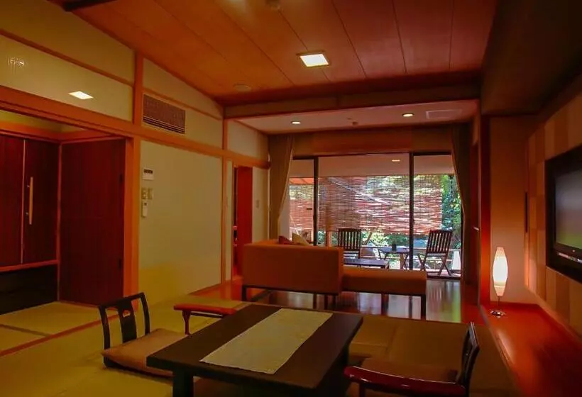 スタンダード４人部屋, Grandia Housen