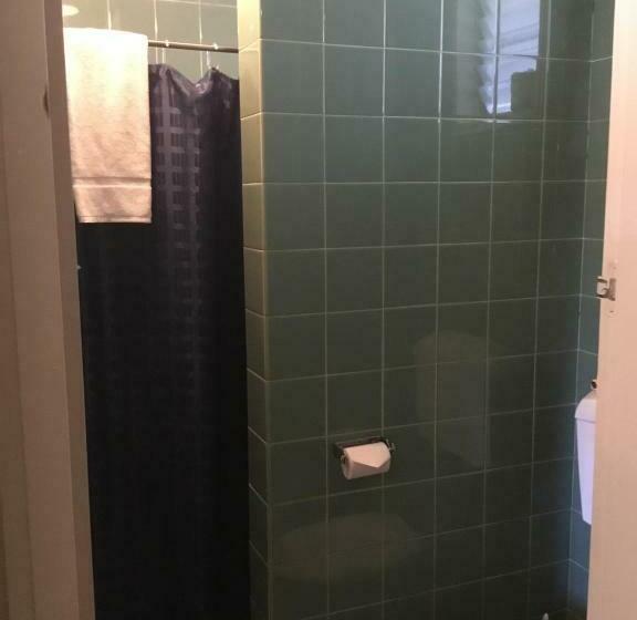 חדר סטנדרט, Kooyong