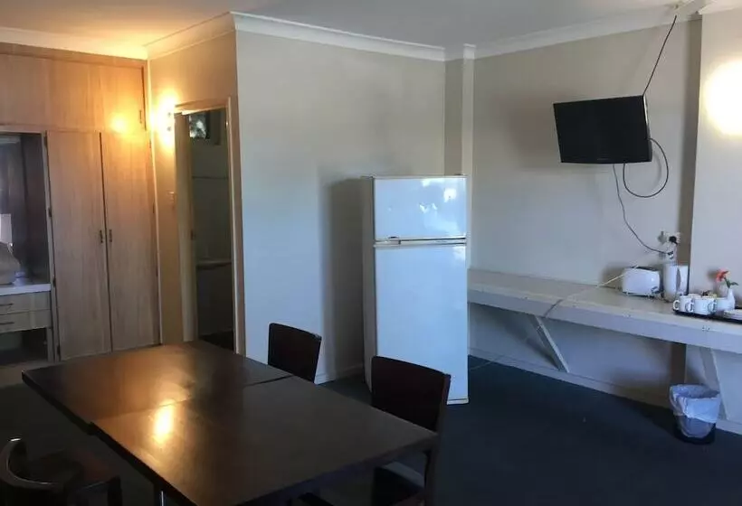 Perhehuone, Kooyong