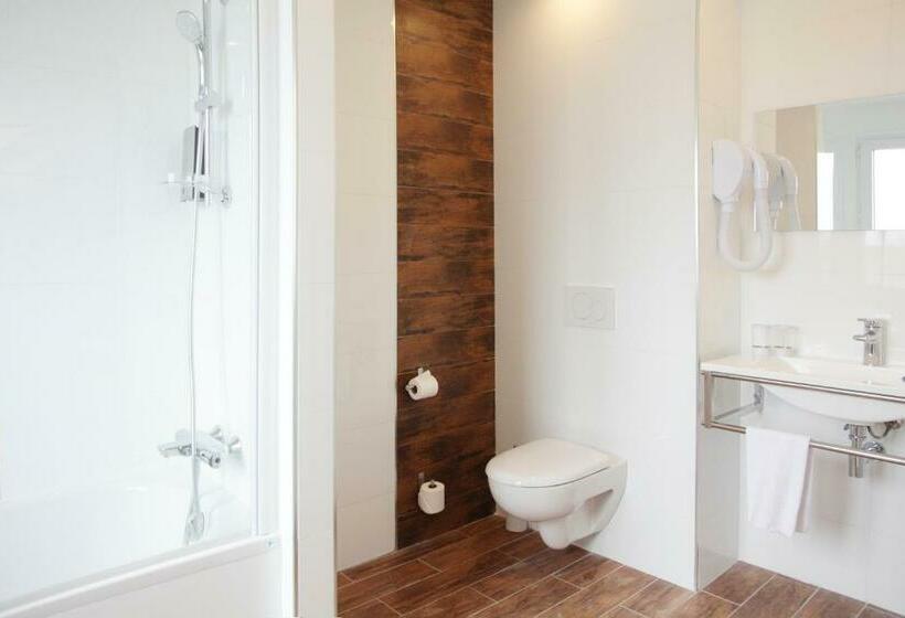 חדר יוקרתי, La Ruche