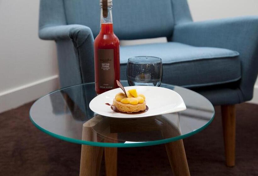 חדר יוקרתי, La Ruche