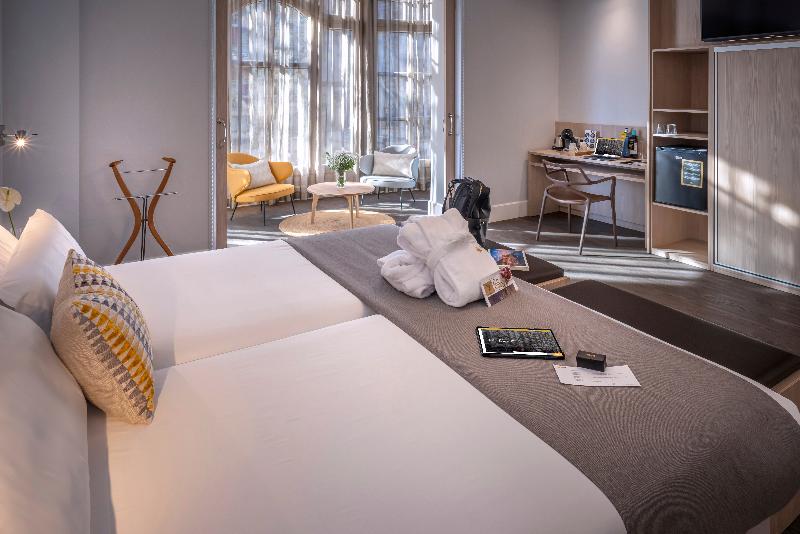 חדר סופריור, La Ruche