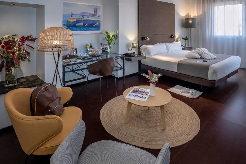 חדר סופריור, La Ruche