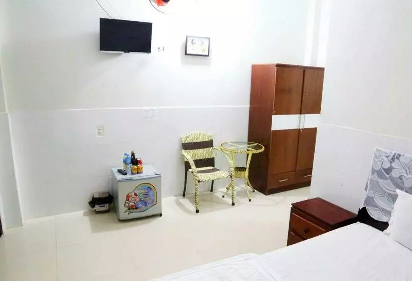 اتاق استاندارد, Minh Hung