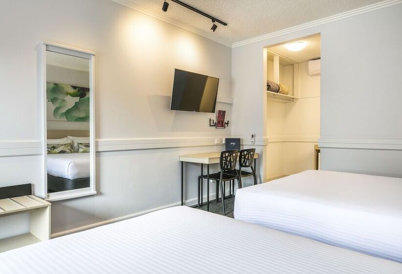 סטודיו סטנדרטי מיטת קווין, Nightcap At Matthew Flinders