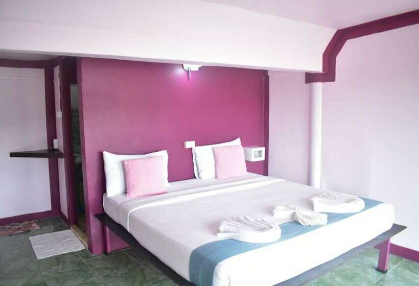 스탠다드 룸, Phi Phi Beach Front Resort