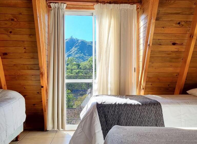 اتاق لوکس چهار تخته, Posada Mia Nonna