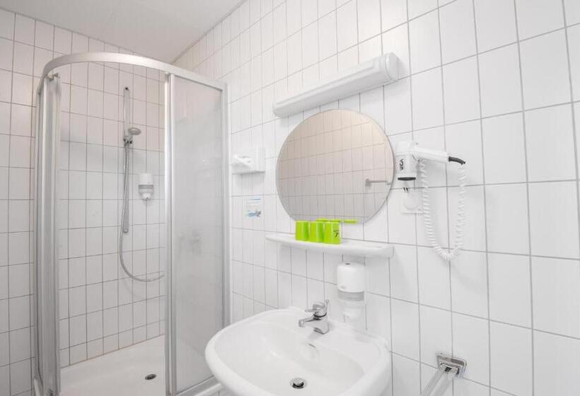 غرفة كومفورت ثلاثية, Schloss Nebra