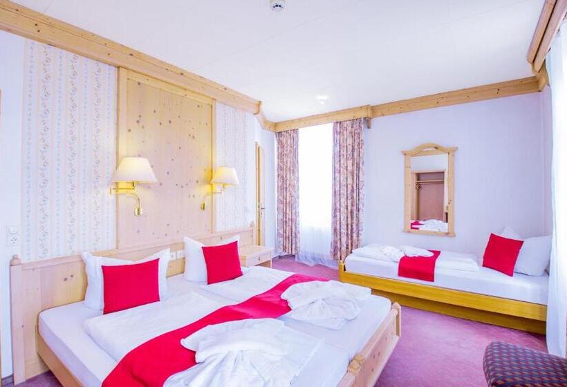 غرفة كومفورت ثلاثية, Schloss Nebra