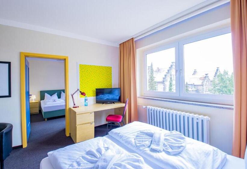 غرفة إقتصادية رباعية, Schloss Nebra