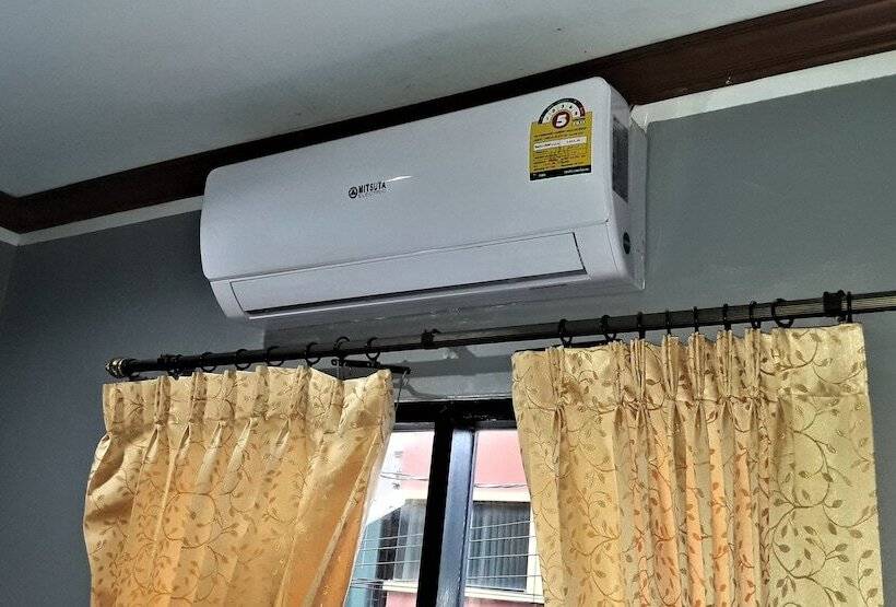 Deluxe Rum, The Guest House   Sha