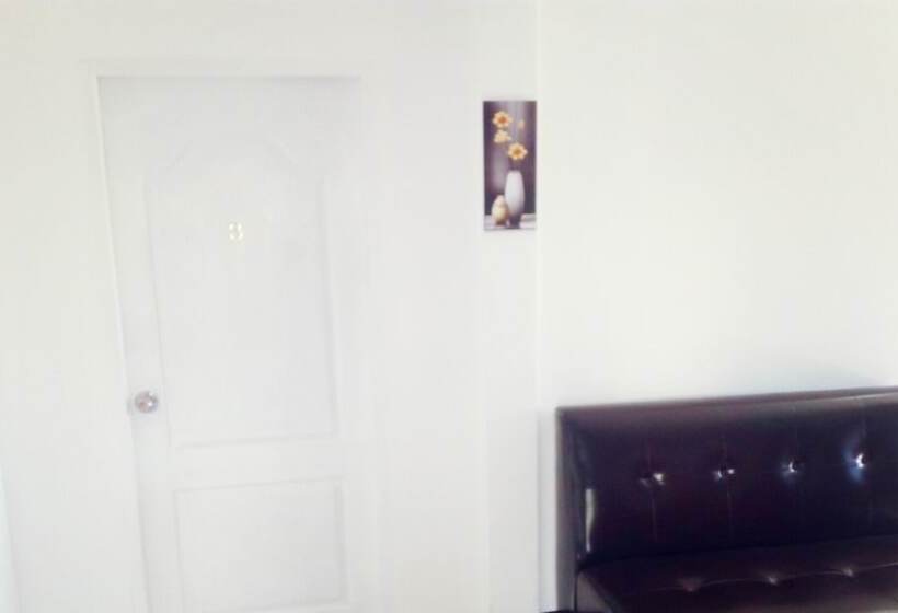 Standardrum, The Guest House   Sha