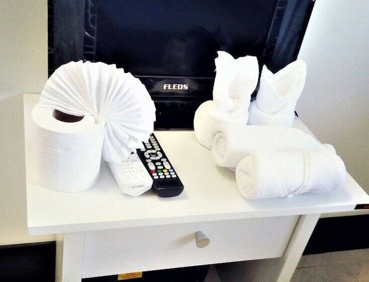 Standardrum, The Guest House   Sha