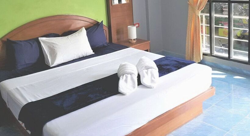 Deluxe Rum, The Guest House   Sha