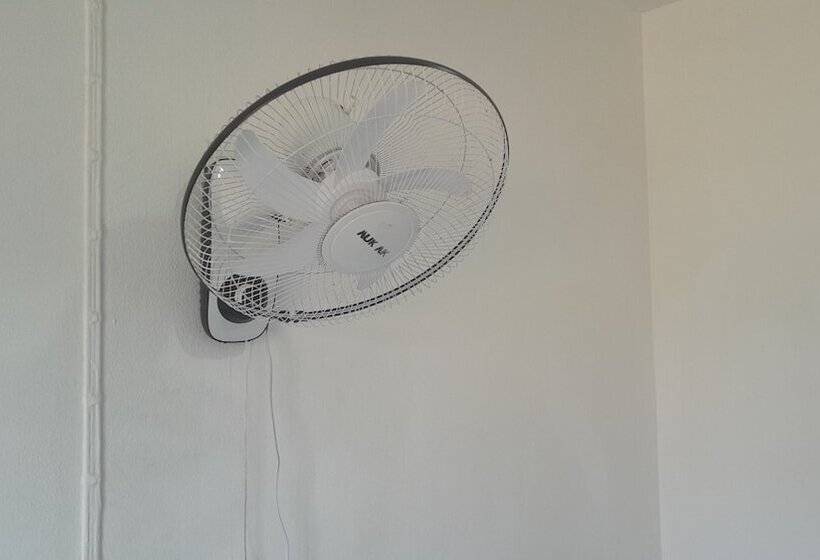 Standardrum, The Guest House   Sha