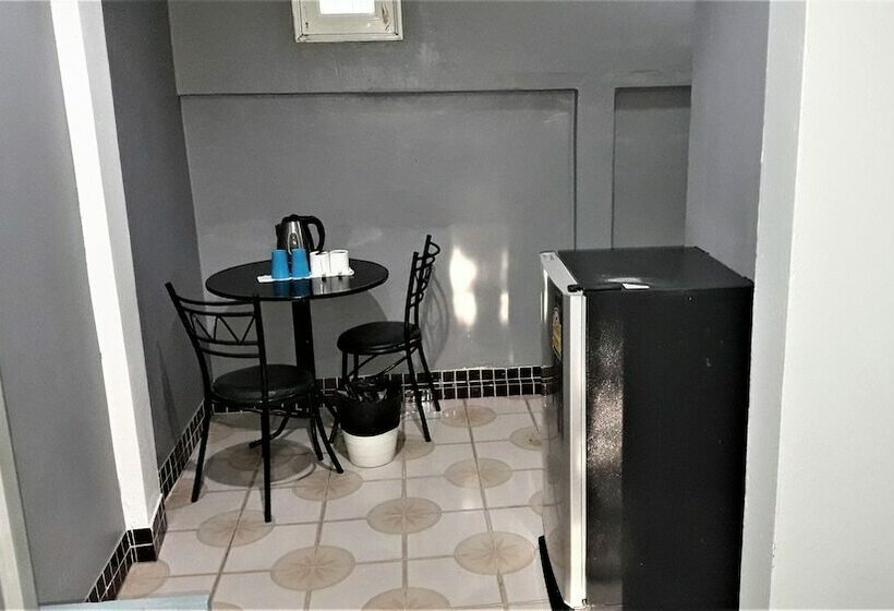 Standardrum, The Guest House   Sha