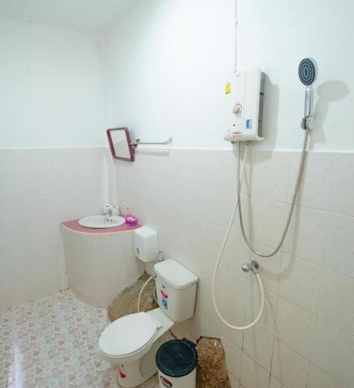 بانگلوی سوپریور, Venus Resort