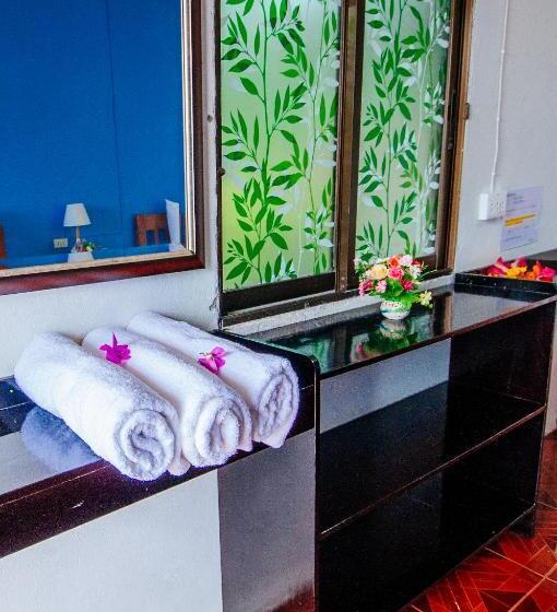 بانگلوی سوپریور, Venus Resort
