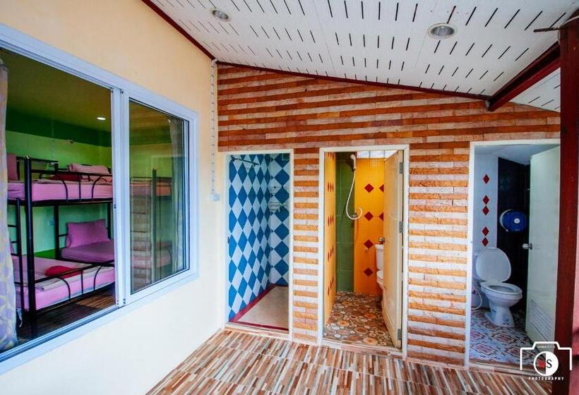 اتاق خانوادگی با سرویس بهداشتی مشترک, Venus Resort