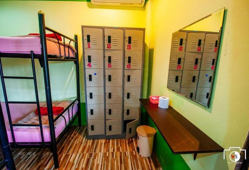 اتاق خانوادگی با سرویس بهداشتی مشترک, Venus Resort