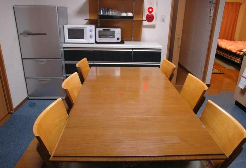 غرفة قياسية حمام مشترك, Kamikatsura House