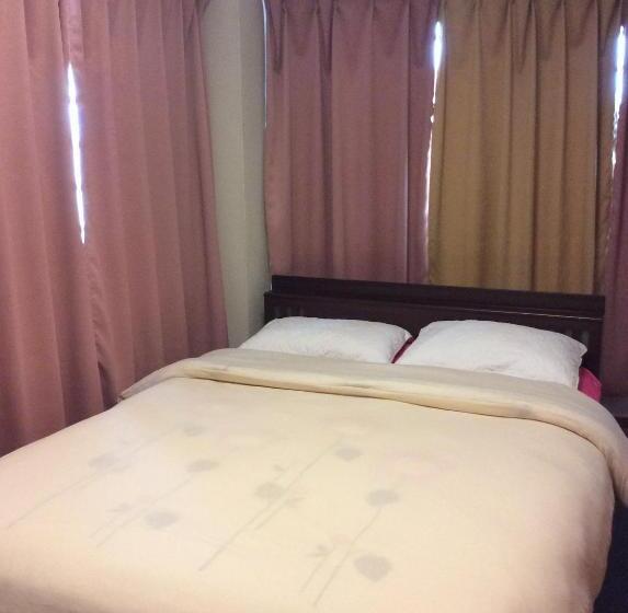 غرفة قياسية حمام مشترك, Kamikatsura House